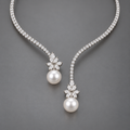 Collar de perlas elegante y brillante en plata