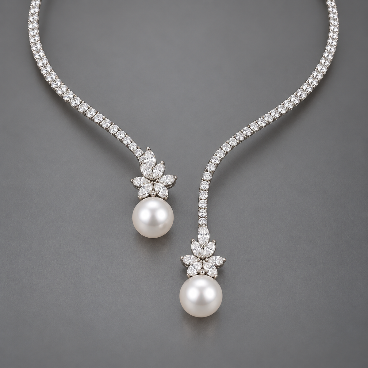 Collar de perlas elegante y brillante en plata
